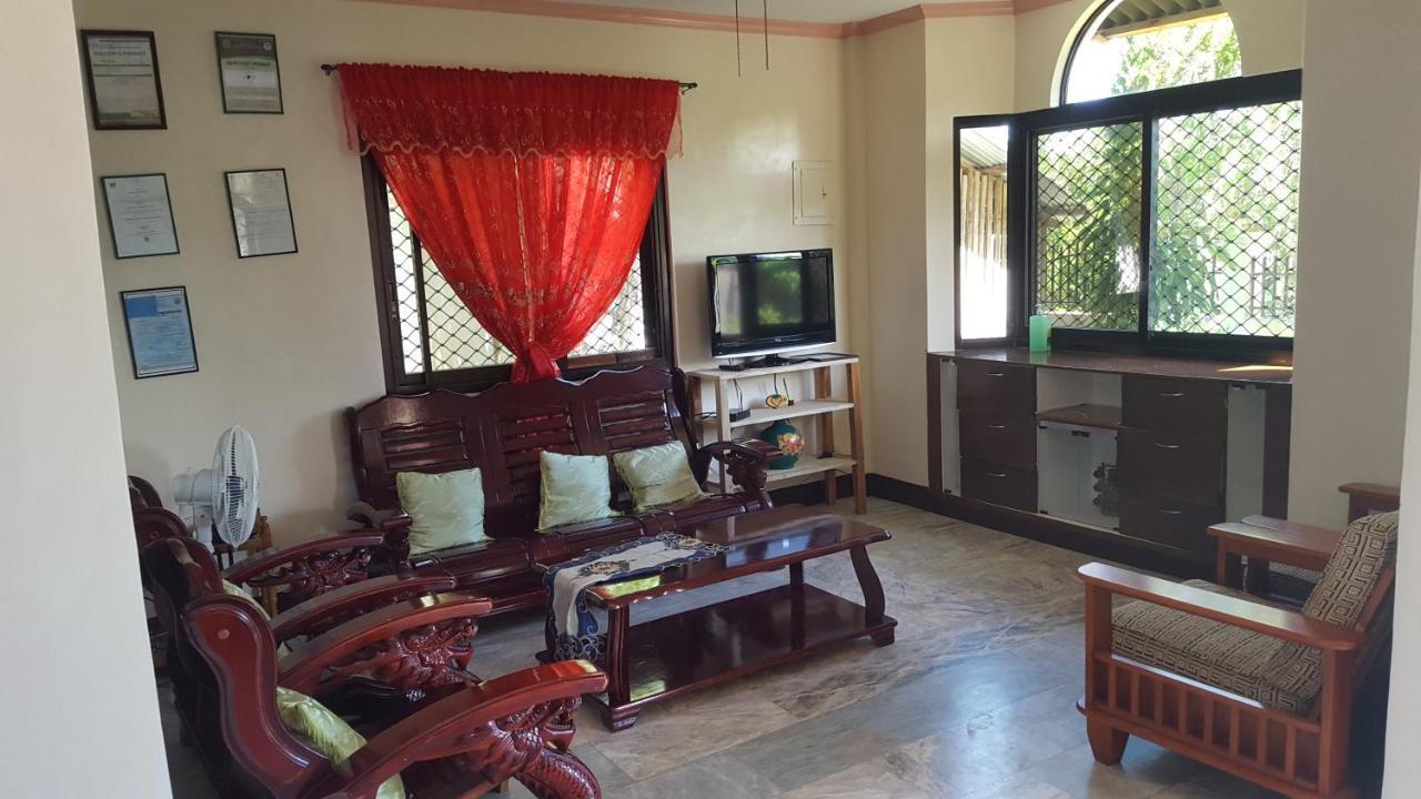 Sofias House Rental Città di Tagbilaran Esterno foto
